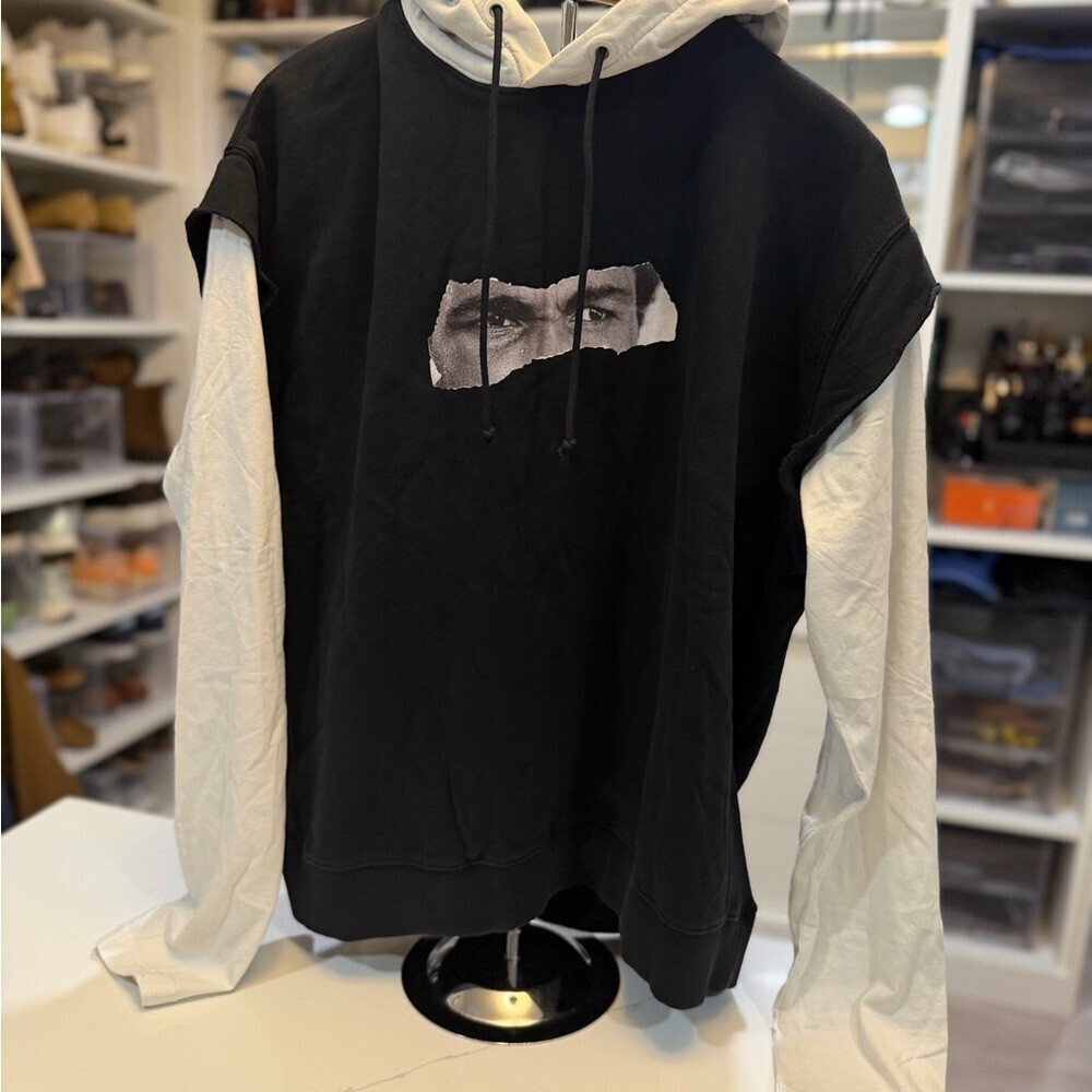 Marcelo Burlon Mohammed Ali Black and White Graphic Hoodie shirt - New Size M